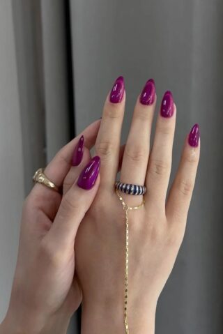 25 Classy Winter Nails to Keep Your Manicure Chic and Cozy