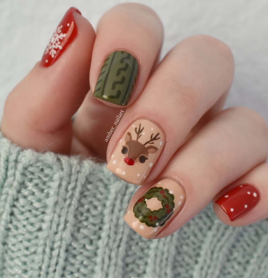 Reindeer nail art